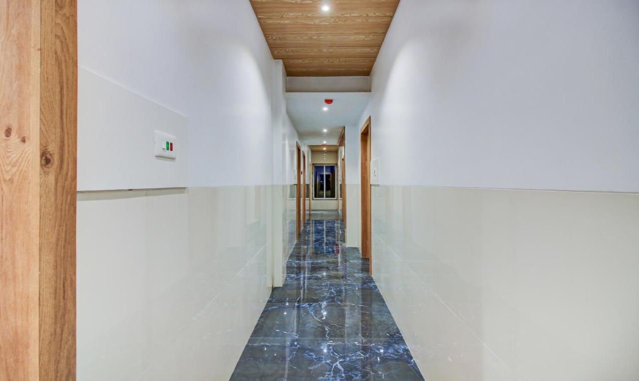 Hotel Aarush Inn Navi Mumbai Exterior photo