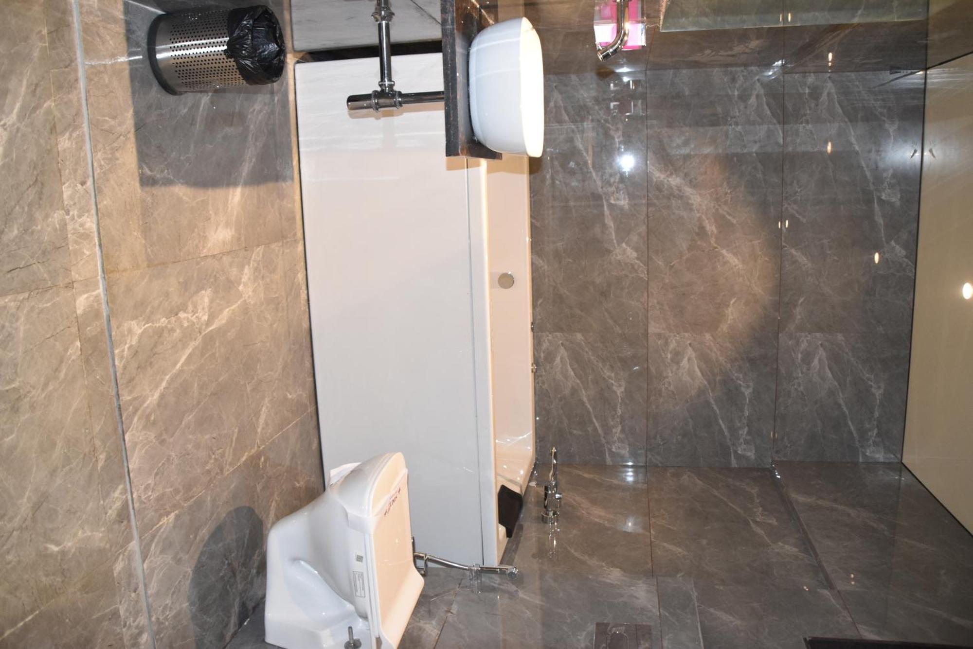 Hotel Aarush Inn Navi Mumbai Exterior photo