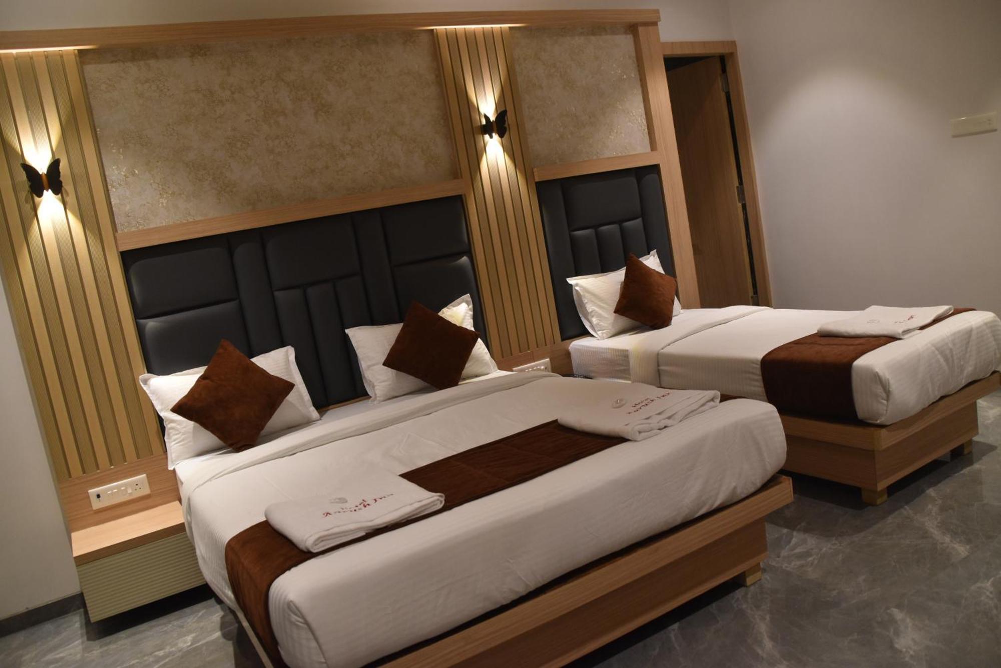 Hotel Aarush Inn Navi Mumbai Exterior photo