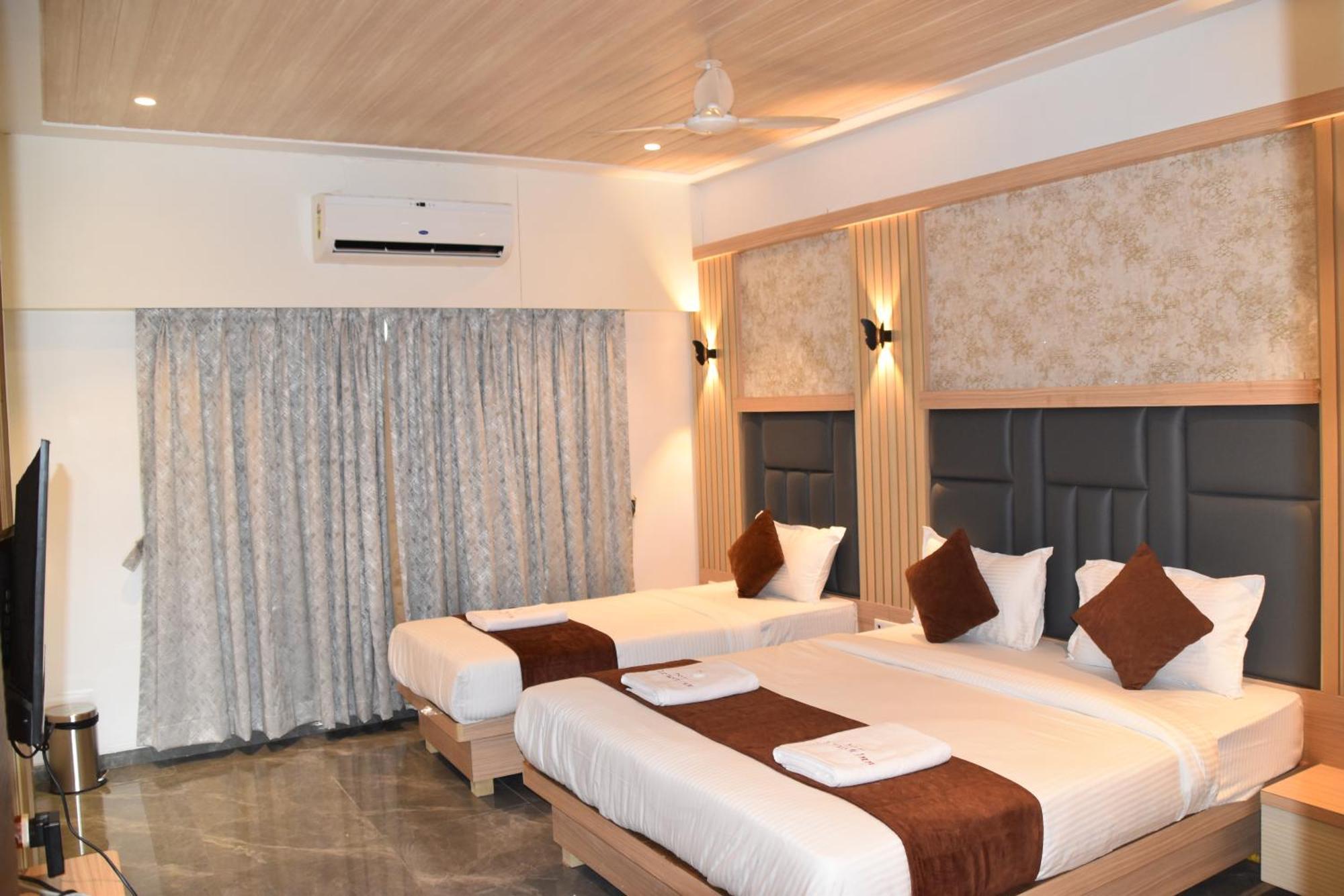 Hotel Aarush Inn Navi Mumbai Exterior photo
